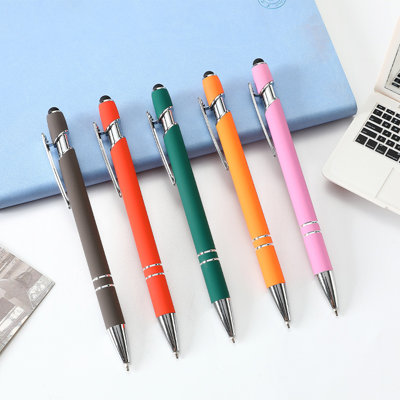 Bút bi kim loại đầu cảm ứng – tiện lợi, hiện đại, dễ in logo. Món quà tặng doanh nghiệp lý tưởng cho hội nghị, tri ân tại Giftgle.