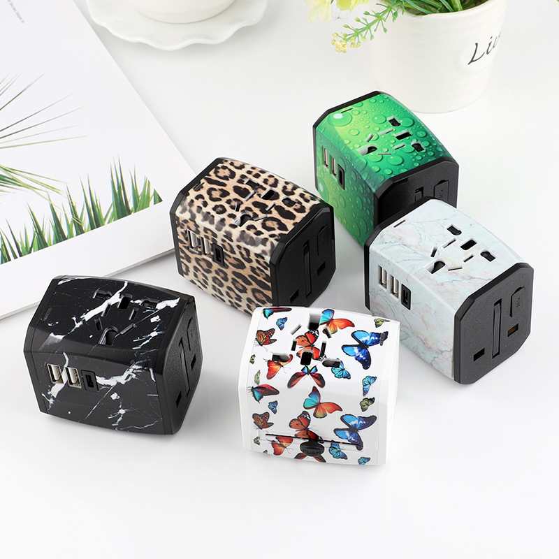 Adaptor ổ cắm chuyển đổi đa năng. In logo theo yêu cầu. Bộ dụng cụ đi công tác cho nhân viên. Tri ân khách hàng hoặc quà tặng du lịch. Quà tặng công nghệ