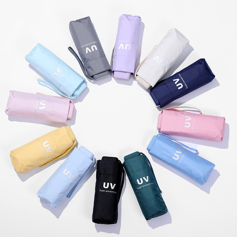 Dù gấp gọn chống tia UV siêu nhẹ, che nắng mưa, là món quà doanh nghiệp thể hiện sự tinh tế, chu đáo. In logo theo yêu cầu