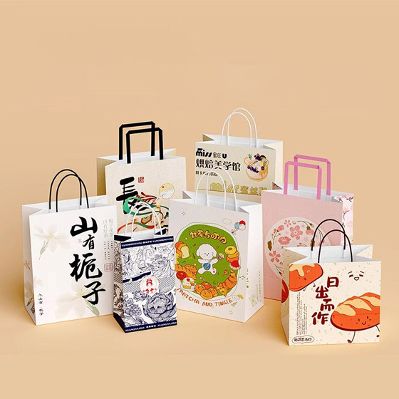 In túi giấy hộp giấy theo công nghệ hiện đại, màu sắc nét, bền màu. Đủ các bao bì giấy, từ hộp đến túi đựng với đa dạng kích thước, kiểu dáng và chất liệu