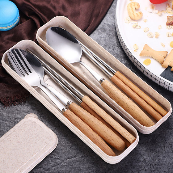 Set muỗng nĩa đũa thép không gỉ cán gỗ in logo theo yêu cầu, làm quà tặng doanh nghiệp. Giá cạnh tranh.
