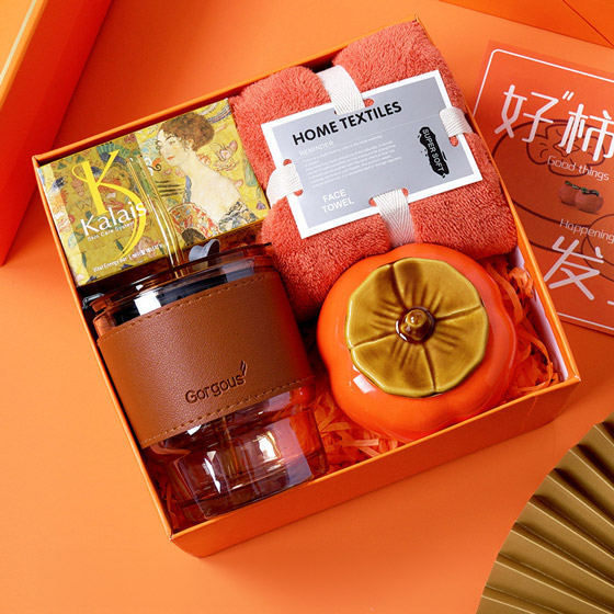 Set quà Care Box đa năng thể hiện sự chăm chút – tiện ích – đồng bộ, giúp nâng tầm hình ảnh thương hiệu khi trao tặng. In Logo theo yêu cầu