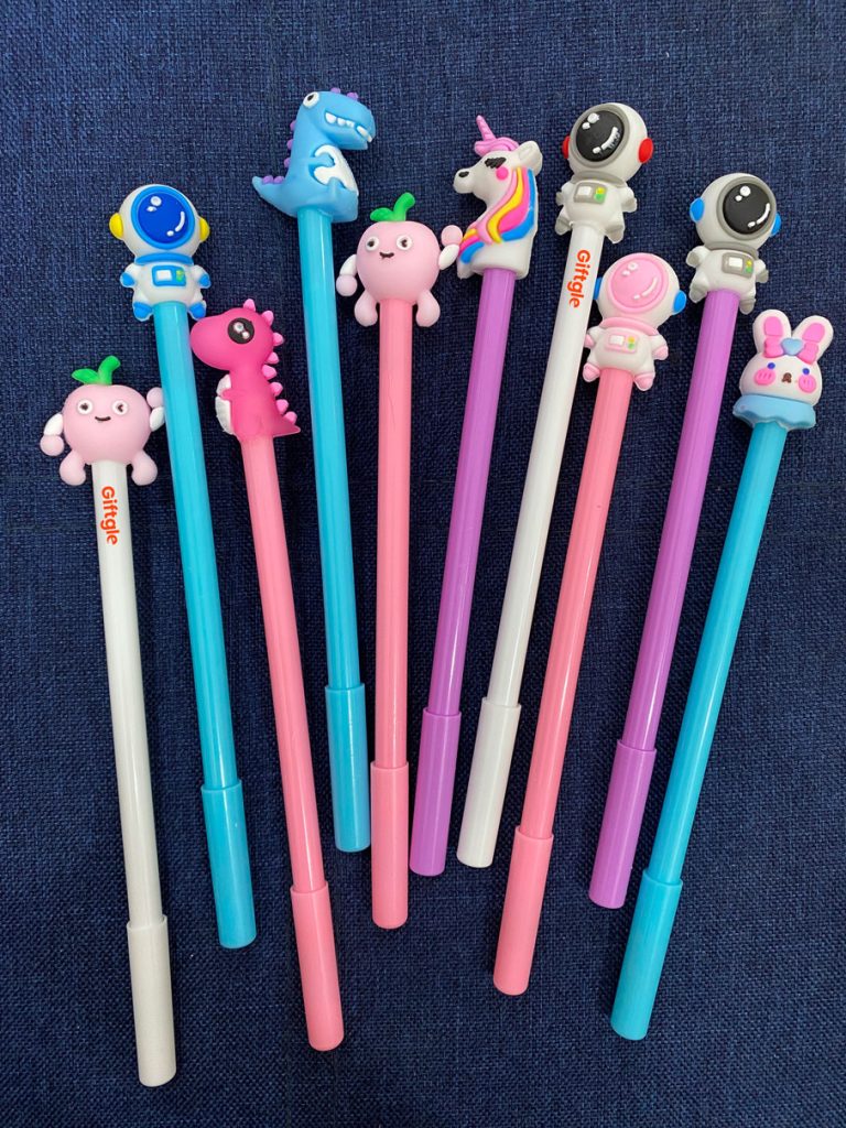 Bút bi gel hoạt hình in logo theo yêu cầu - quà tặng học đường giá rẻ 1