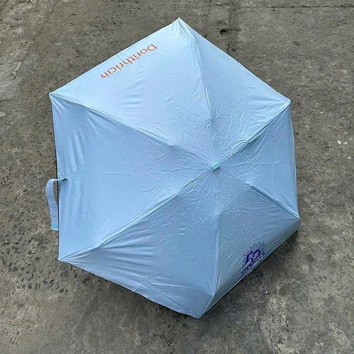 Dù gấp gọn chống tia UV in logo 2
