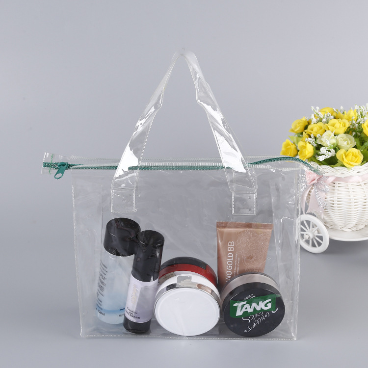 Túi tote nhựa PVC trong suốt có thể in logo, chọn màu sắc và kích thước phù hợp để tạo nên một món quà tặng, khuyến mãi, quảng cáo,...