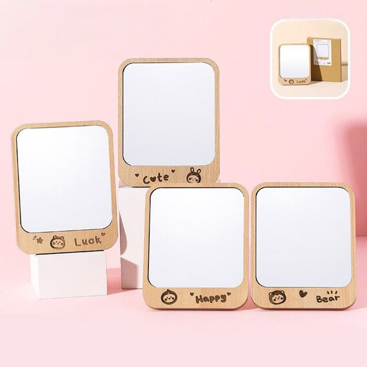 Gương trang điểm để bàn bằng gỗ nhiều mẫu mã có thiết kế tự nhiên, mộc mạc, và đáp ứng đầy đủ tiêu chí về tính tiện dụng, độ an toàn cho sức khỏe.