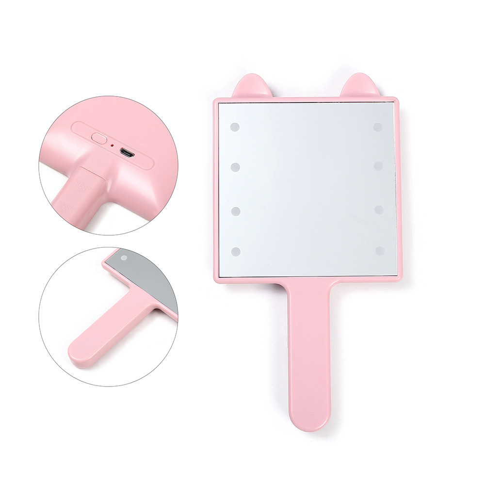 Gương trang điểm cầm tay có đèn LED với thiết kế tối giản, hình vuông, kích thước nhỏ gọn. In Logo theo yêu cầu. Giá cạnh tranh.
