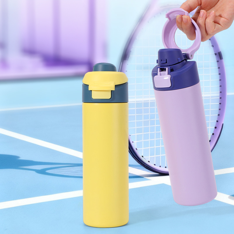 Top 10 mẫu bình nước thể thao được cả nam và nữ yêu thích nhất hiện nay, được đánh giá dựa trên thiết kế, chất liệu và tính năng vượt trội.