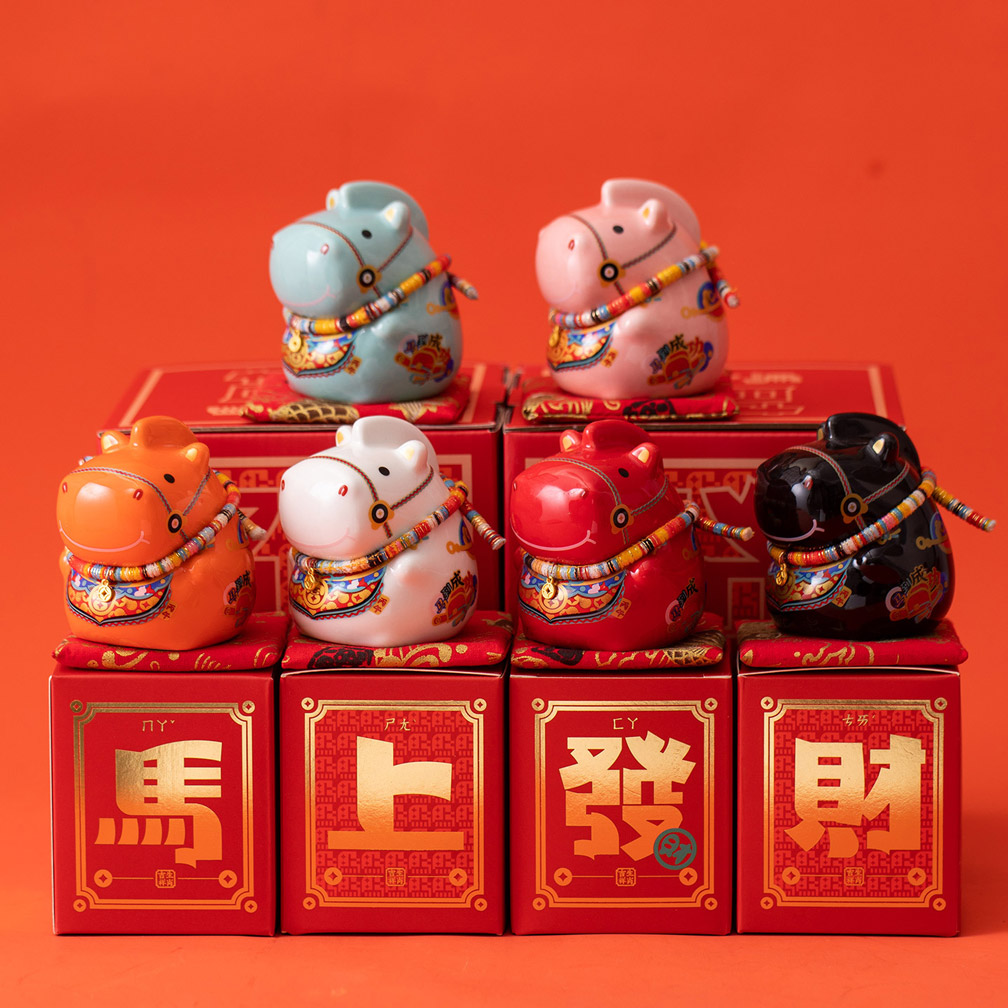 5 mẫu quà lưu niệm linh vật ngựa độc đáo, hiện đại cực kỳ phù hợp làm quà Tết doanh nghiệp, quà tri ân khách hàng hoặc quà tặng nội bộ.