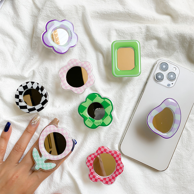 PopSocket Mặt Gương đã vượt xa vai trò của một phụ kiện điện thoại thông thường để trở thành must-have item