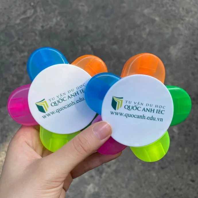 Bút dạ quang in logo giá rẻ 8 - Quà tặng Giftgle